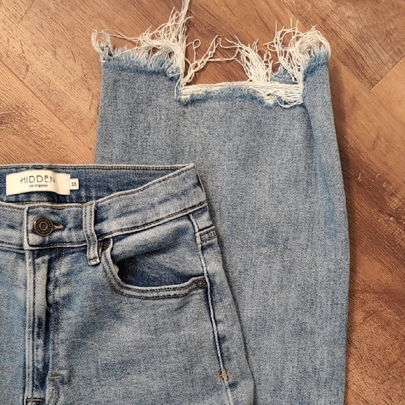 Frayed Hem Light Blue Women's Jeans - Picture 3 of 16